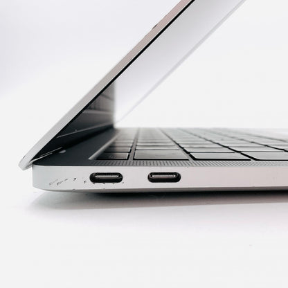 【全額返金保証】【最速発送】Apple MacBook Air 13インチ 2018 1.6 GHz デュアルコア Intel Core i5 8GB SSD 128GB シルバー 92.2% 動作確認済