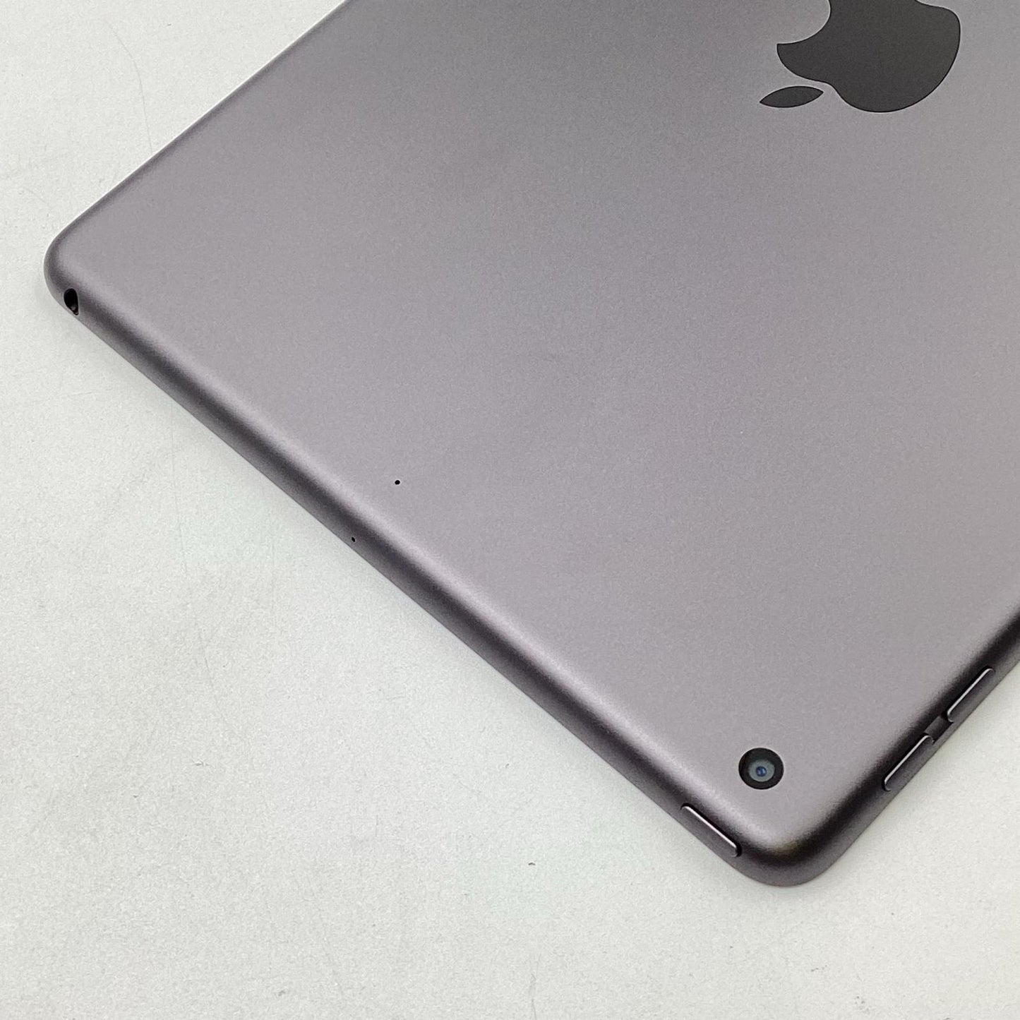 【全額返金保証】【最速発送】Apple iPad iPad 10.2インチ 第9世代 256GB スペースグレイ Wi-Fi 超美品 動作確認済