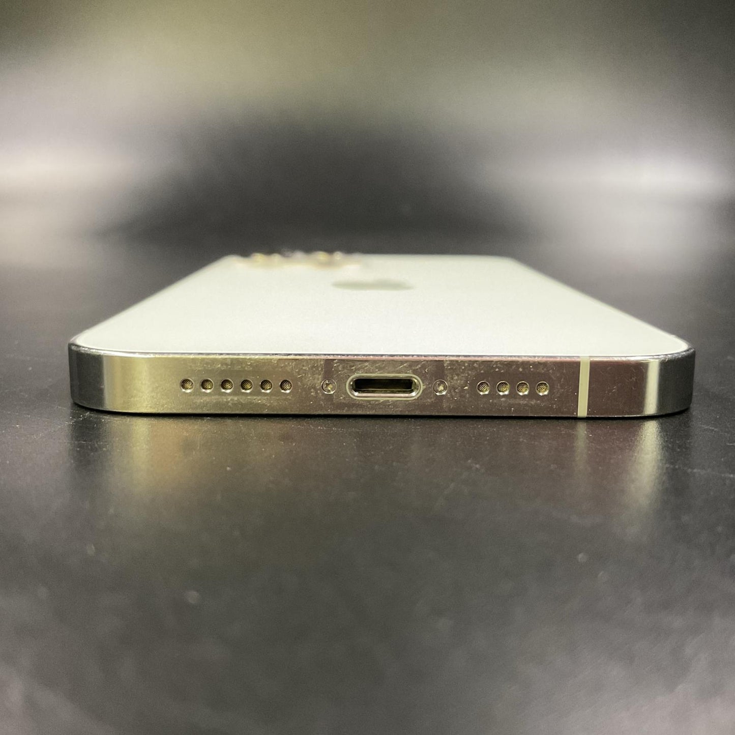 【全額返金保証】【最速発送】Apple iPhone iPhone Pro Max 12 Pro Max 256GB シルバー docomo 白ロム 動作確認済 90%