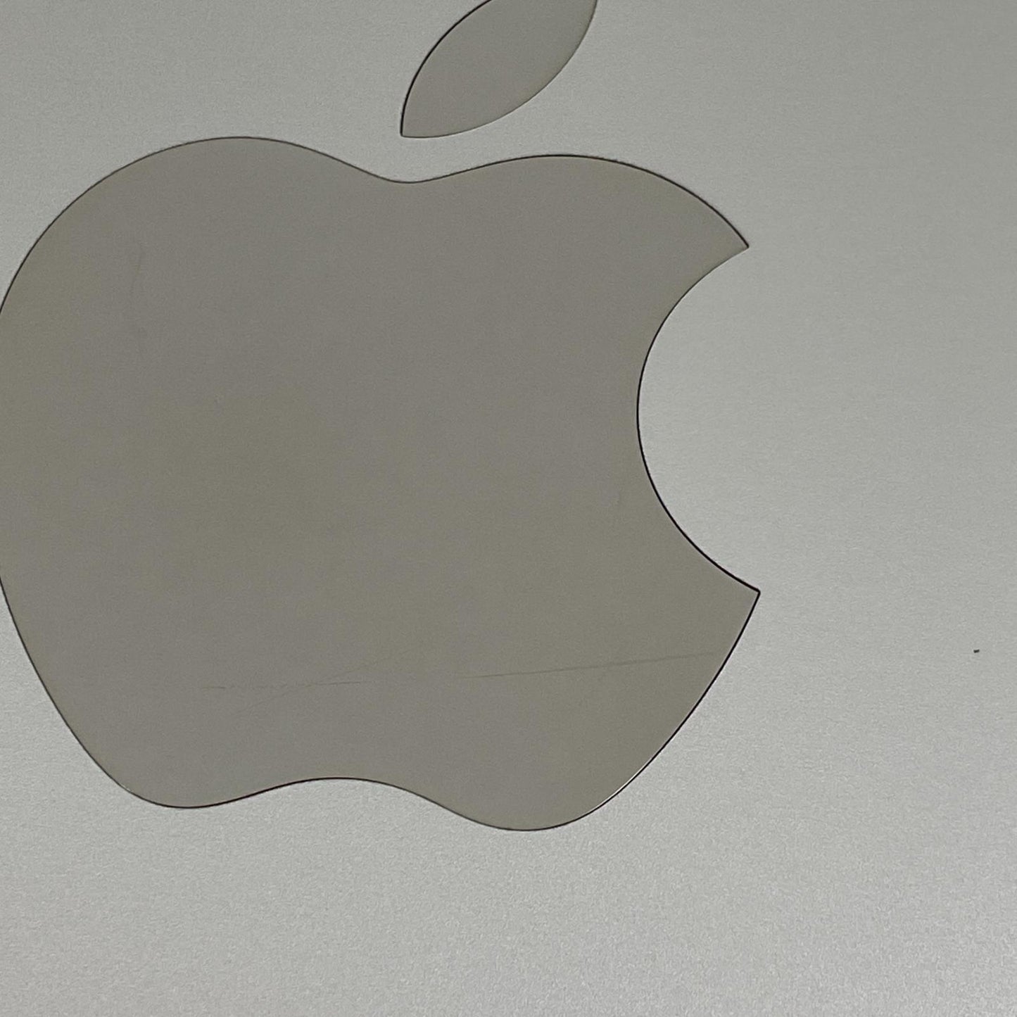【全額返金保証】【最速発送】Apple MacBook Air 13.3インチ 2020 Apple M1 8GB SSD 256GB シルバー 87% 動作確認済