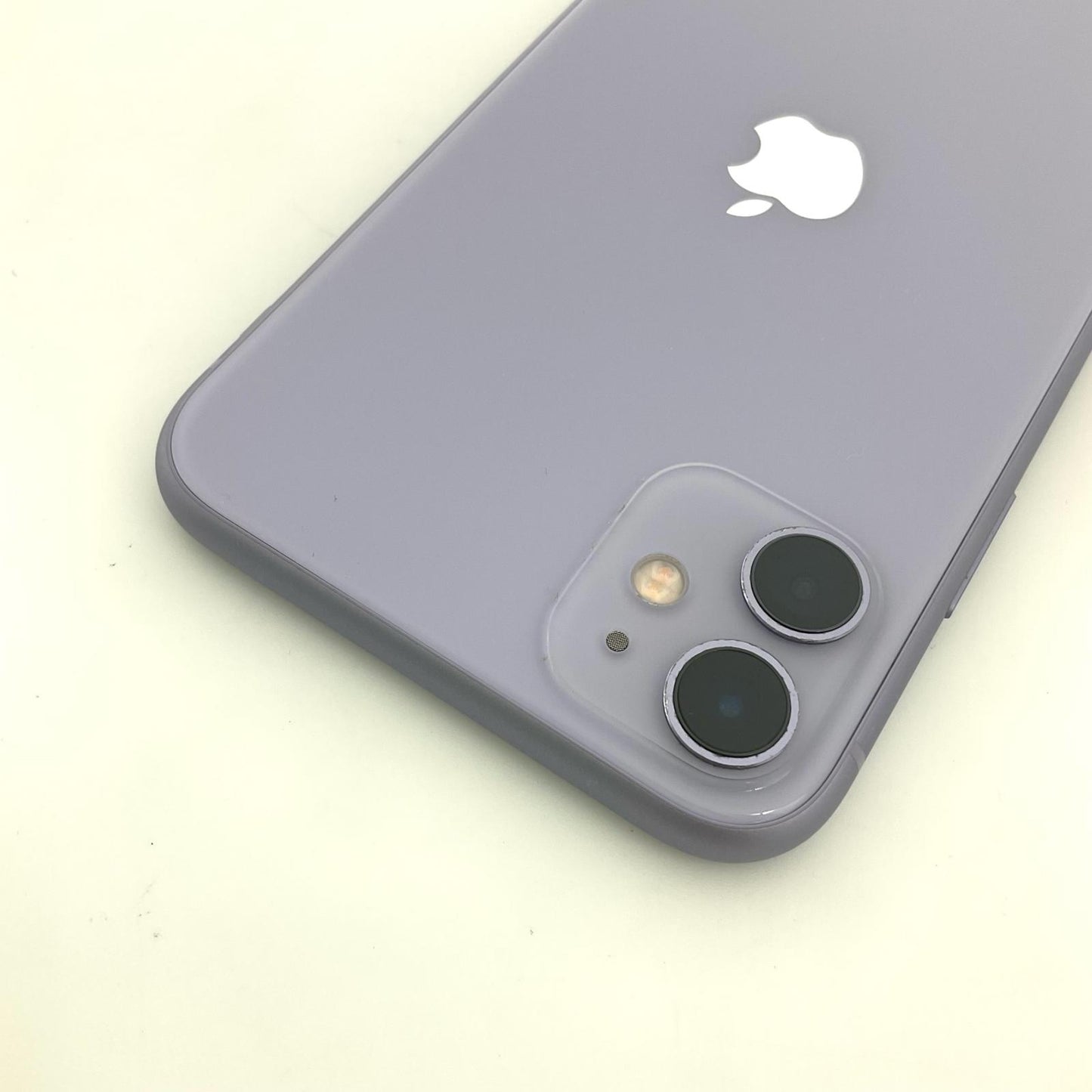 【全額返金保証】【最速発送】Apple iPhone iPhone 11 64GB パープル Softbank 白ロム 動作確認済 78%