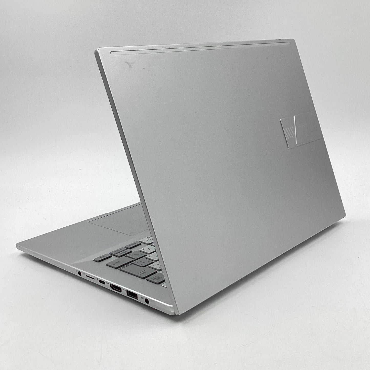 【全額返金保証】【最速発送】ASUS VivoBook N7400P Intel Core i7-11370H 16GB M.2 SSD 512GB NVIDIA GeForce RTX 3050 Laptop 84.1% 動作確認済
