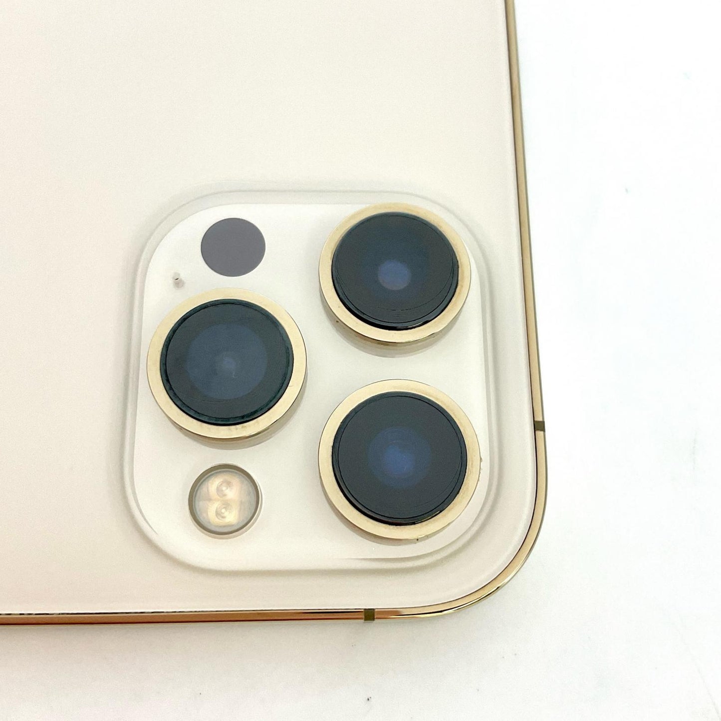 【全額返金保証】【最速発送】Apple iPhone iPhone 12 Pro Max 256GB ゴールド Softbank 動作確認済 77%
