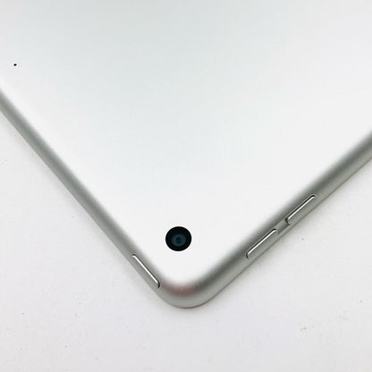 【全額返金保証】【最速発送】Apple iPad iPad 第8世代 32GB シルバー Wi-Fi 動作確認済