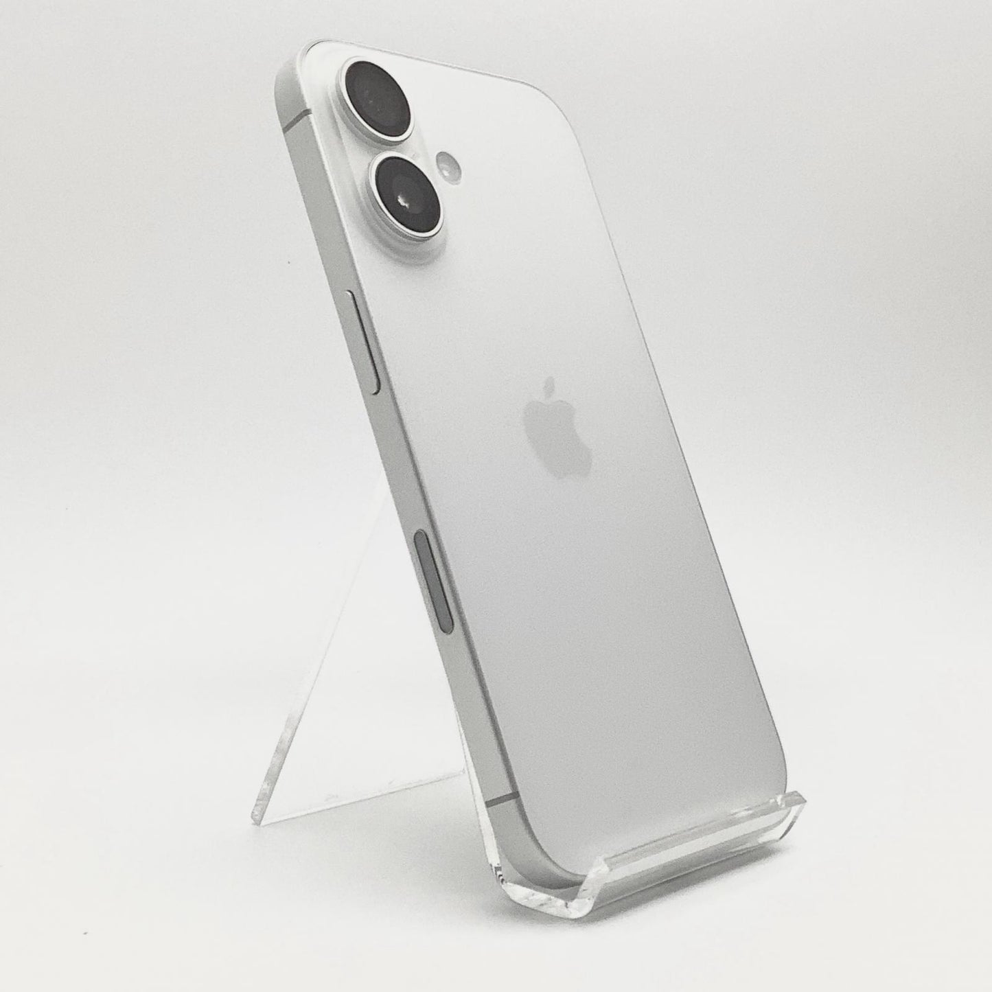 【全額返金保証】【最速発送】Apple iPhone iPhone 16 256GB ホワイト docomo 白ロム 美品 動作確認済 100%