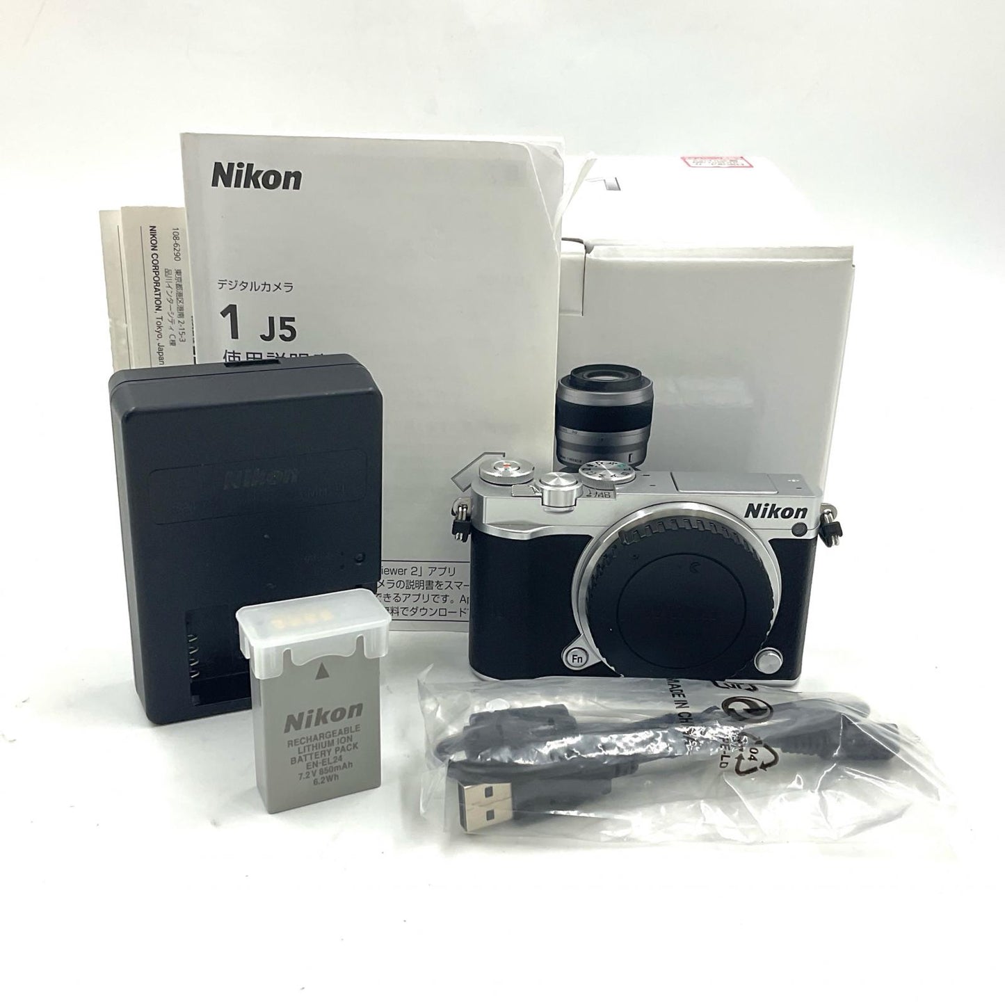 【全額返金保証】【最速発送】Nikon デジタル一眼 Nikon1 J5 ボディ シルバー 美品 動作確認済