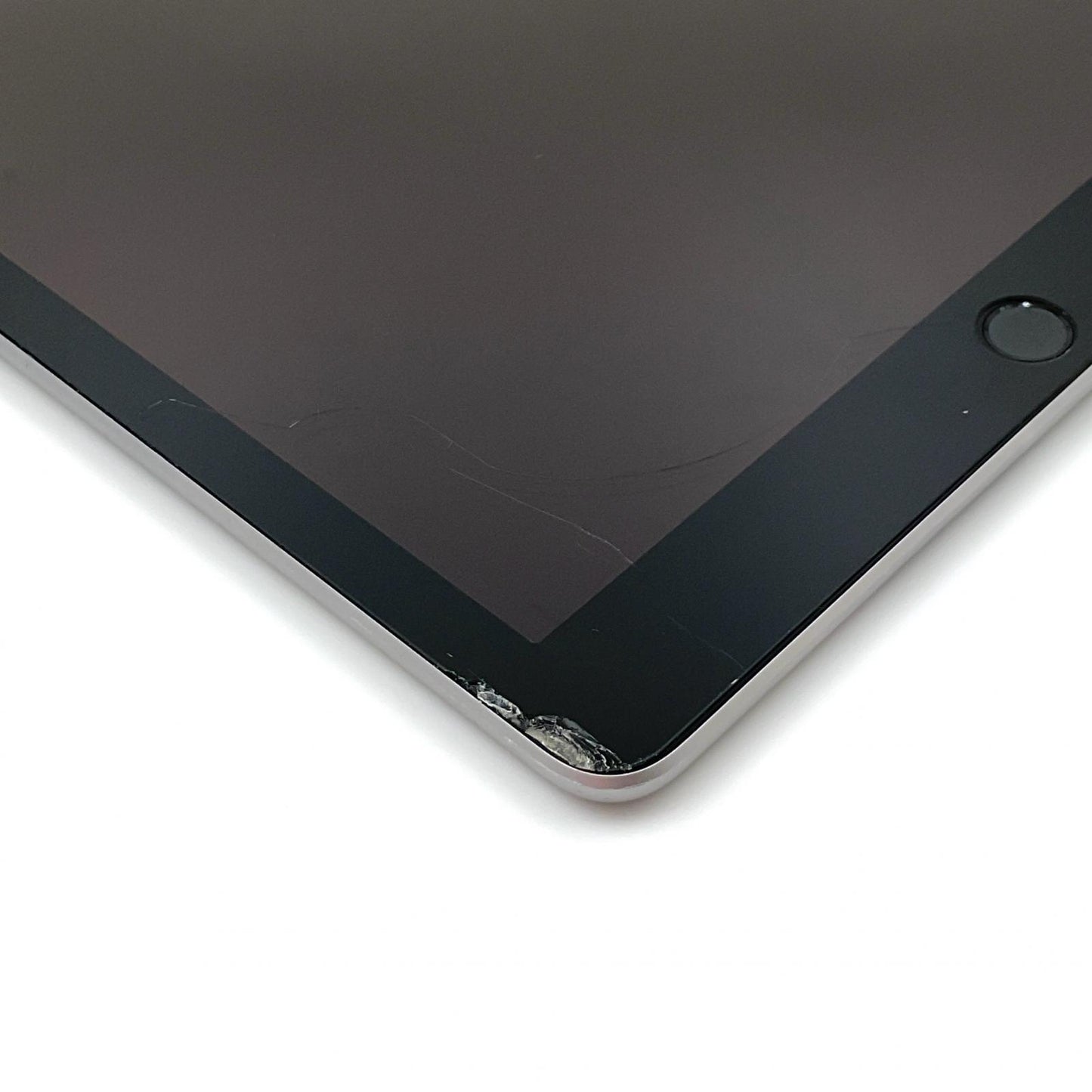 【最速発送】Apple iPad iPad 9.7インチ 第6世代 32GB スペースグレイ Wi-Fi【難有】