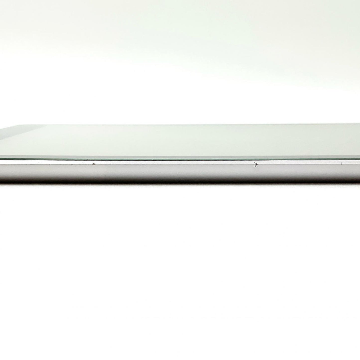 【最速発送】Apple iPad iPad 9.7インチ 第6世代 32GB スペースグレイ Wi-Fi【難有】