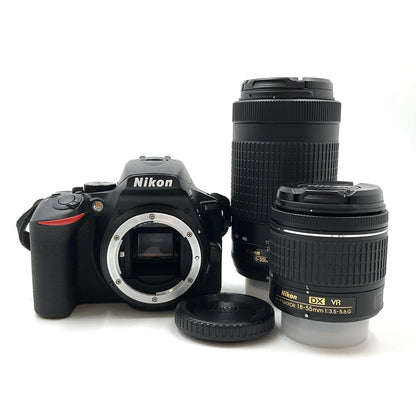 【全額返金保証】【最速発送】Nikon デジタル一眼 D5600 ダブルズームキット ブラック 動作確認済