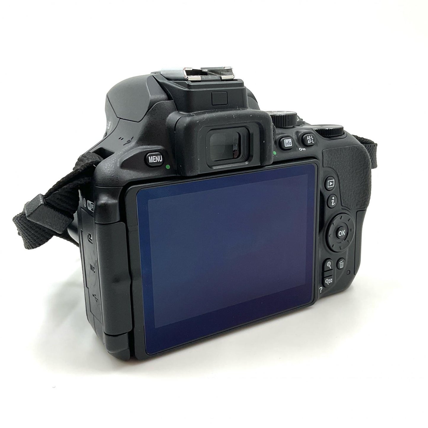 【全額返金保証】【最速発送】Nikon デジタル一眼 D5600 ダブルズームキット ブラック 動作確認済