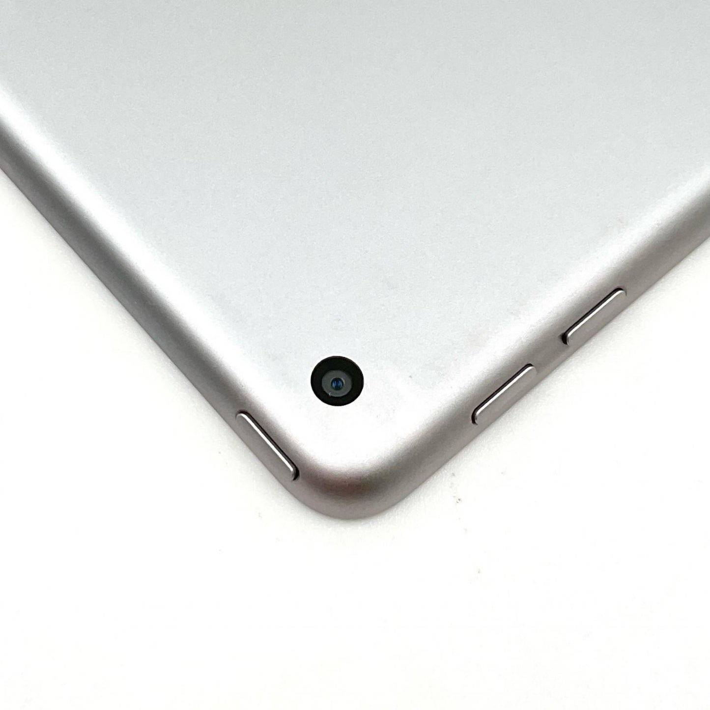 【全額返金保証】【最速発送】Apple iPad iPad 9.7インチ 第6世代 32GB スペースグレイ Wi-Fi 動作確認済