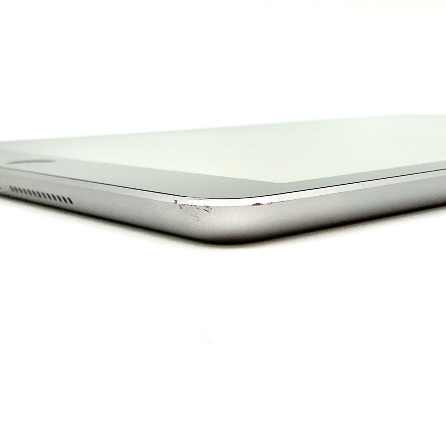 【全額返金保証】【最速発送】Apple iPad iPad 9.7インチ 第6世代 32GB スペースグレイ Wi-Fi 動作確認済