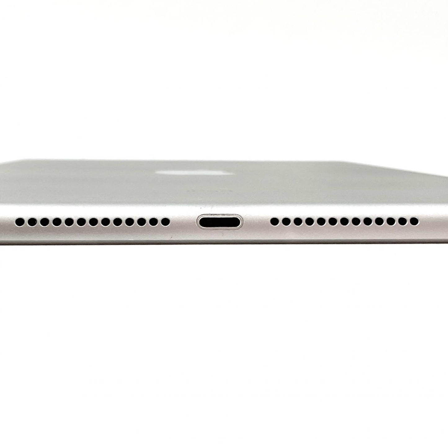 【全額返金保証】【最速発送】Apple iPad iPad 9.7インチ 第6世代 32GB スペースグレイ Wi-Fi 動作確認済