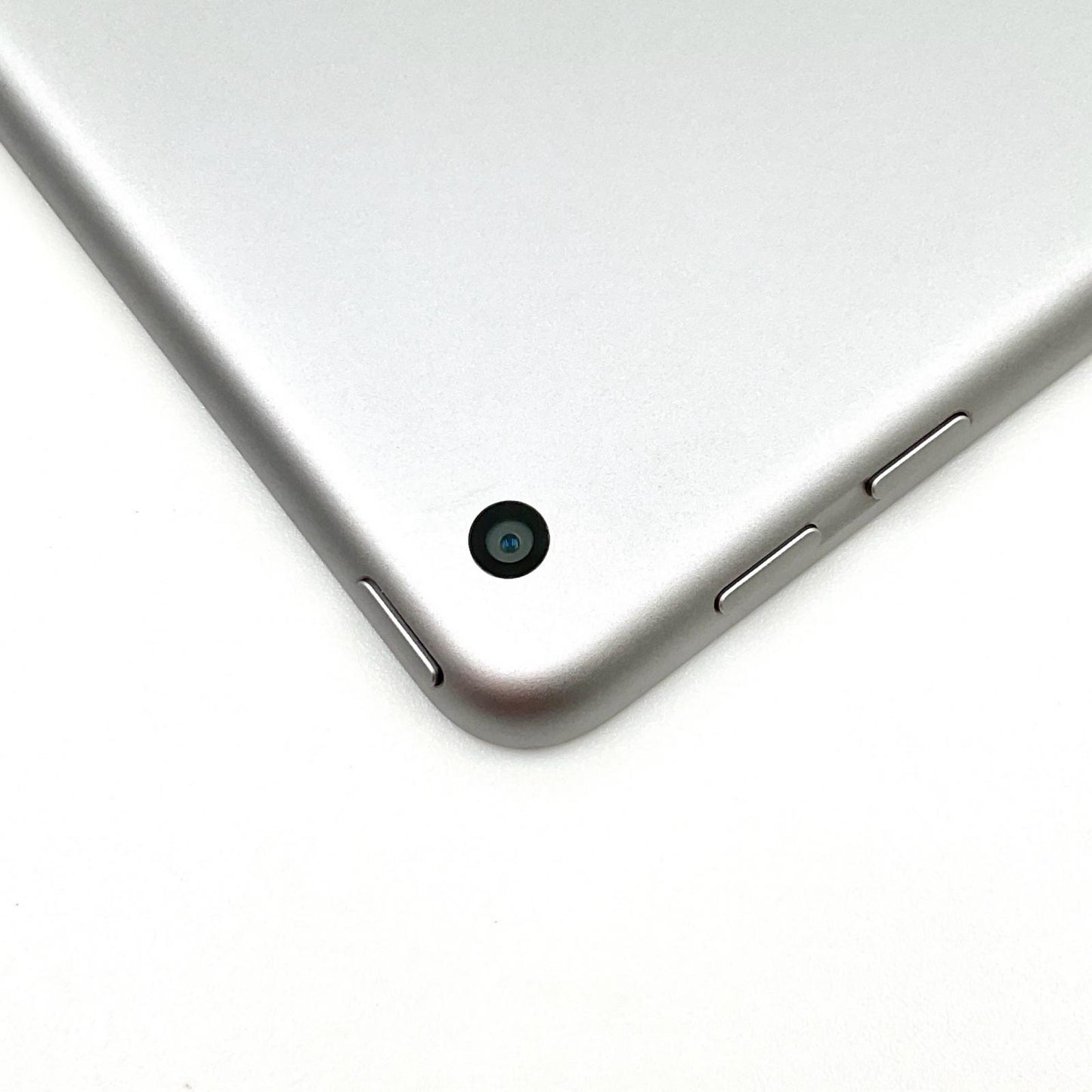 【全額返金保証】【最速発送】Apple iPad iPad 9.7インチ 第6世代 32GB スペースグレイ Wi-Fi 動作確認済