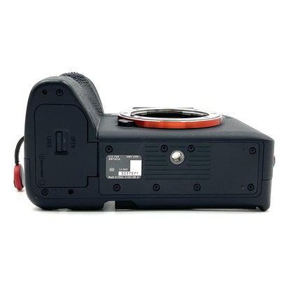 【全額返金保証】【最速発送】Sony デジタル一眼 α7 IV ILCE-7M4 ボディ ブラック 美品 動作確認済