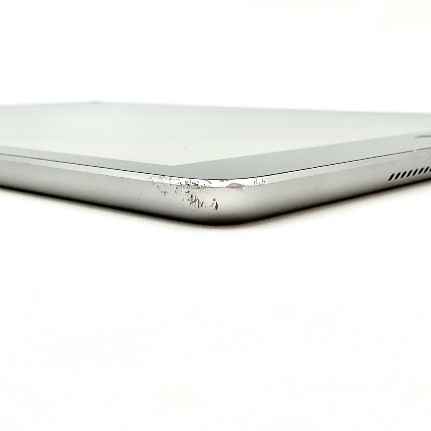 【最速発送】Apple iPad iPad 9.7インチ 第6世代 32GB スペースグレイ Wi-Fi【難有】