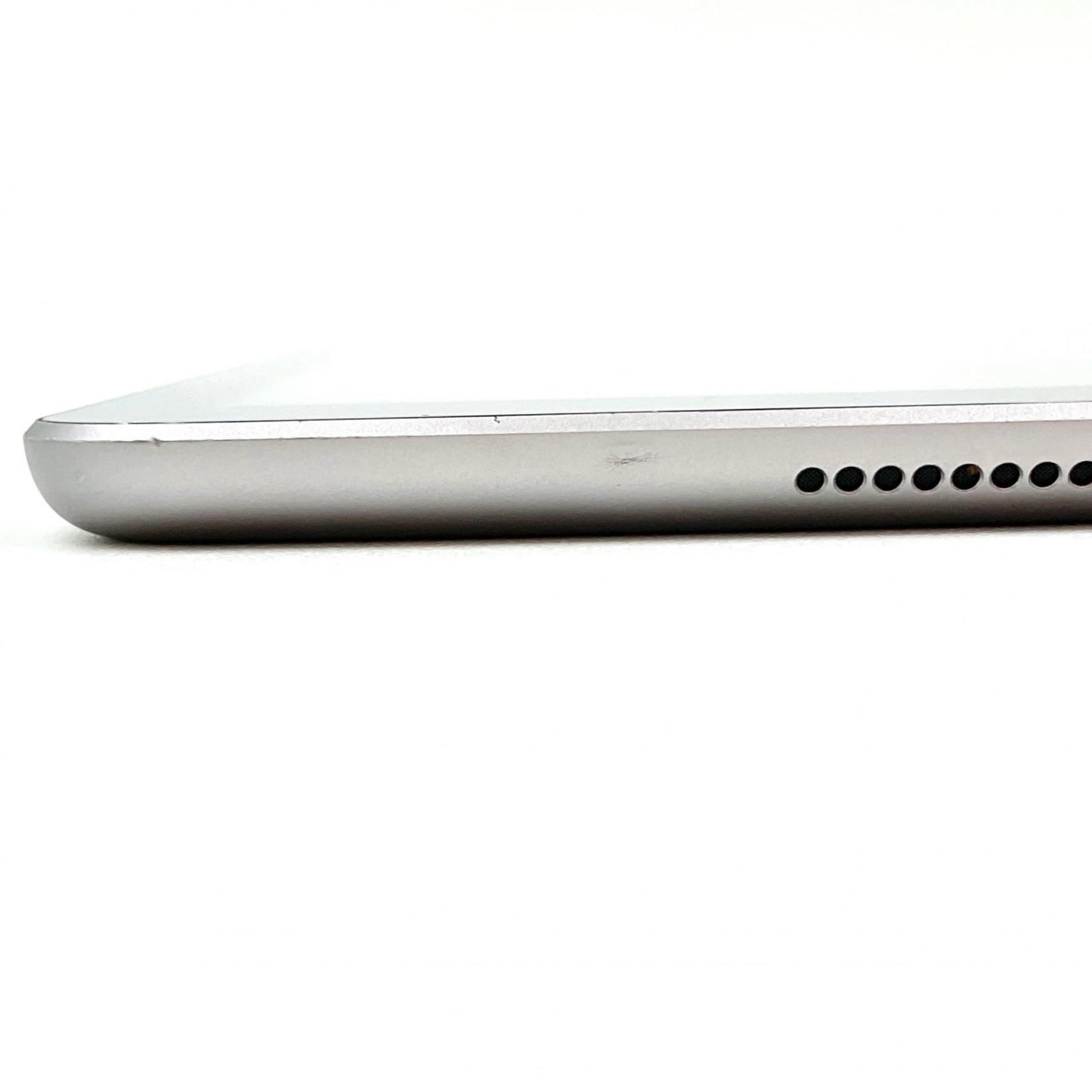 【全額返金保証】【最速発送】Apple iPad iPad 9.7インチ 第6世代 32GB スペースグレイ Wi-Fi 動作確認済