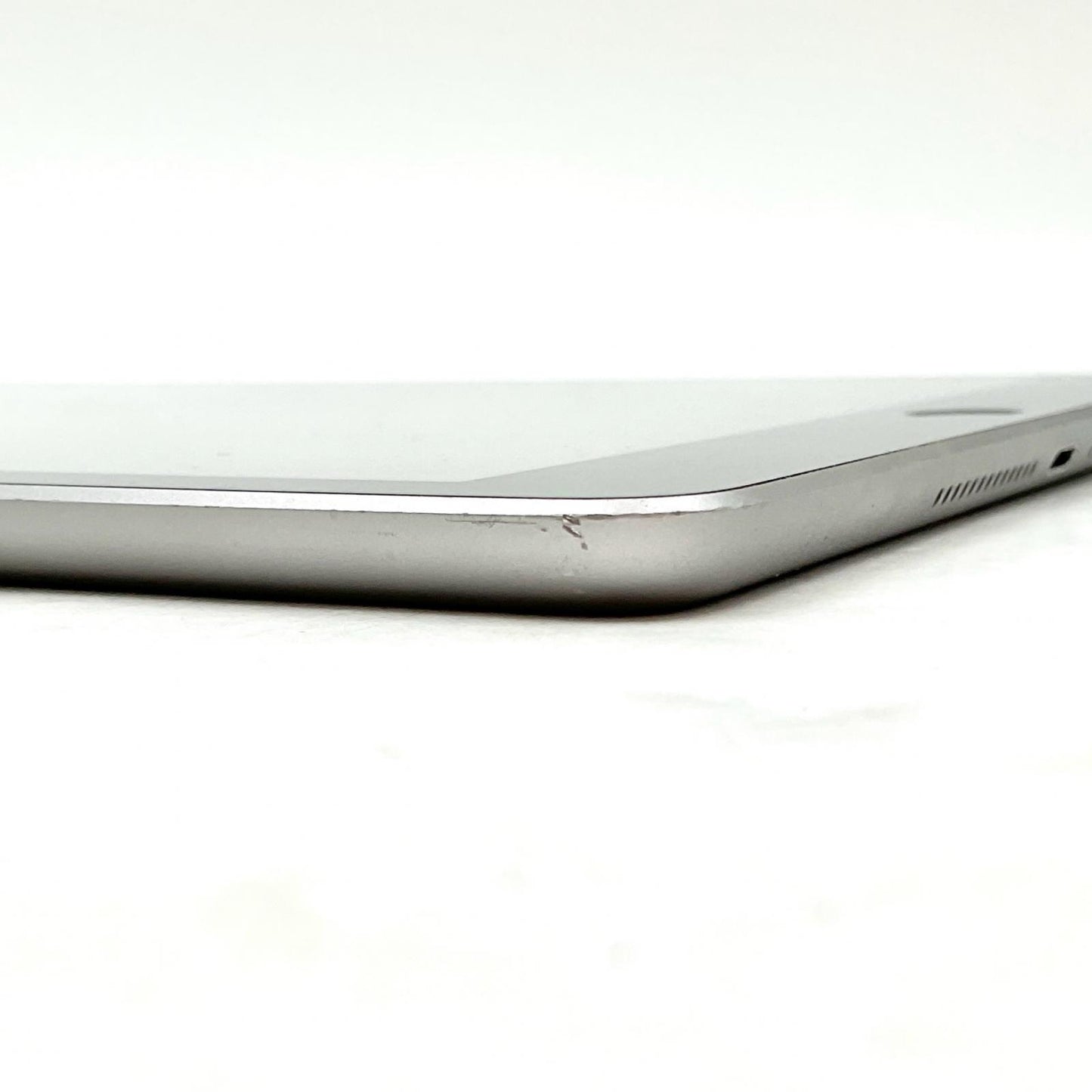 【全額返金保証】【最速発送】Apple iPad iPad 9.7インチ 第6世代 32GB スペースグレイ Wi-Fi 動作確認済