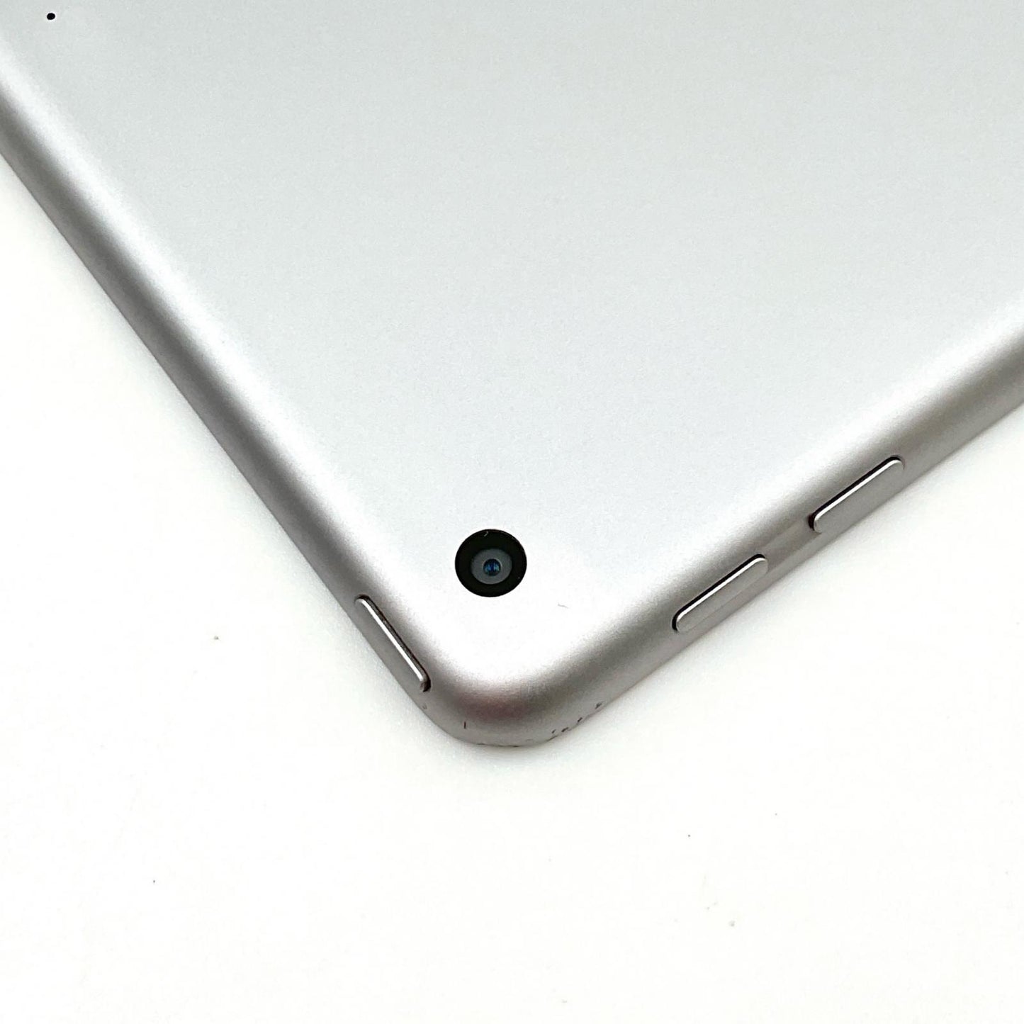 【全額返金保証】【最速発送】Apple iPad iPad 9.7インチ 第6世代 32GB スペースグレイ Wi-Fi 動作確認済