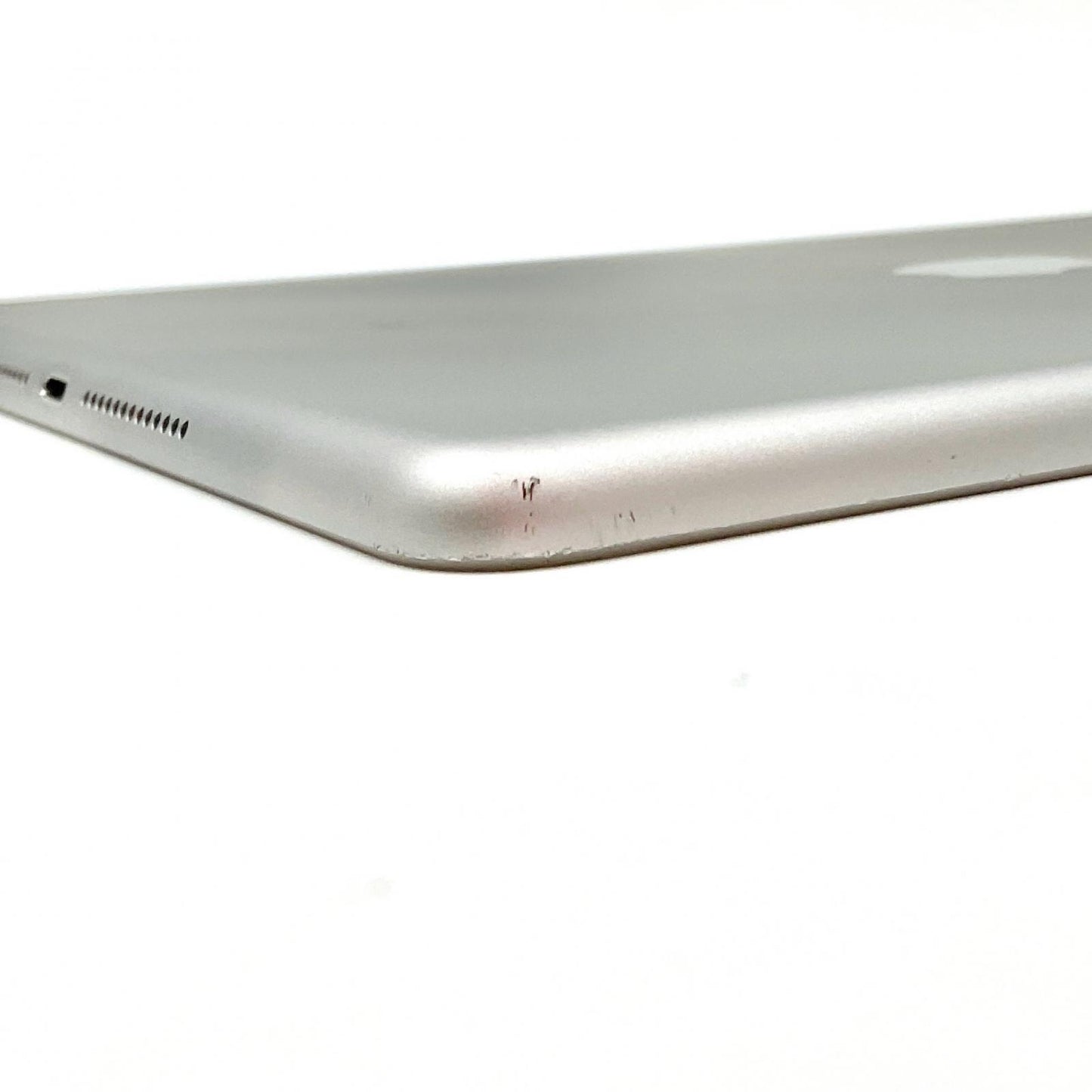 【全額返金保証】【最速発送】Apple iPad iPad 9.7インチ 第6世代 32GB スペースグレイ Wi-Fi 動作確認済