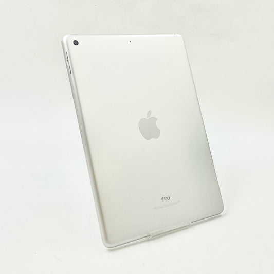 【全額返金保証】【最速発送】Apple iPad iPad 9.7インチ 第5世代 32GB シルバー Wi-Fi 動作確認済