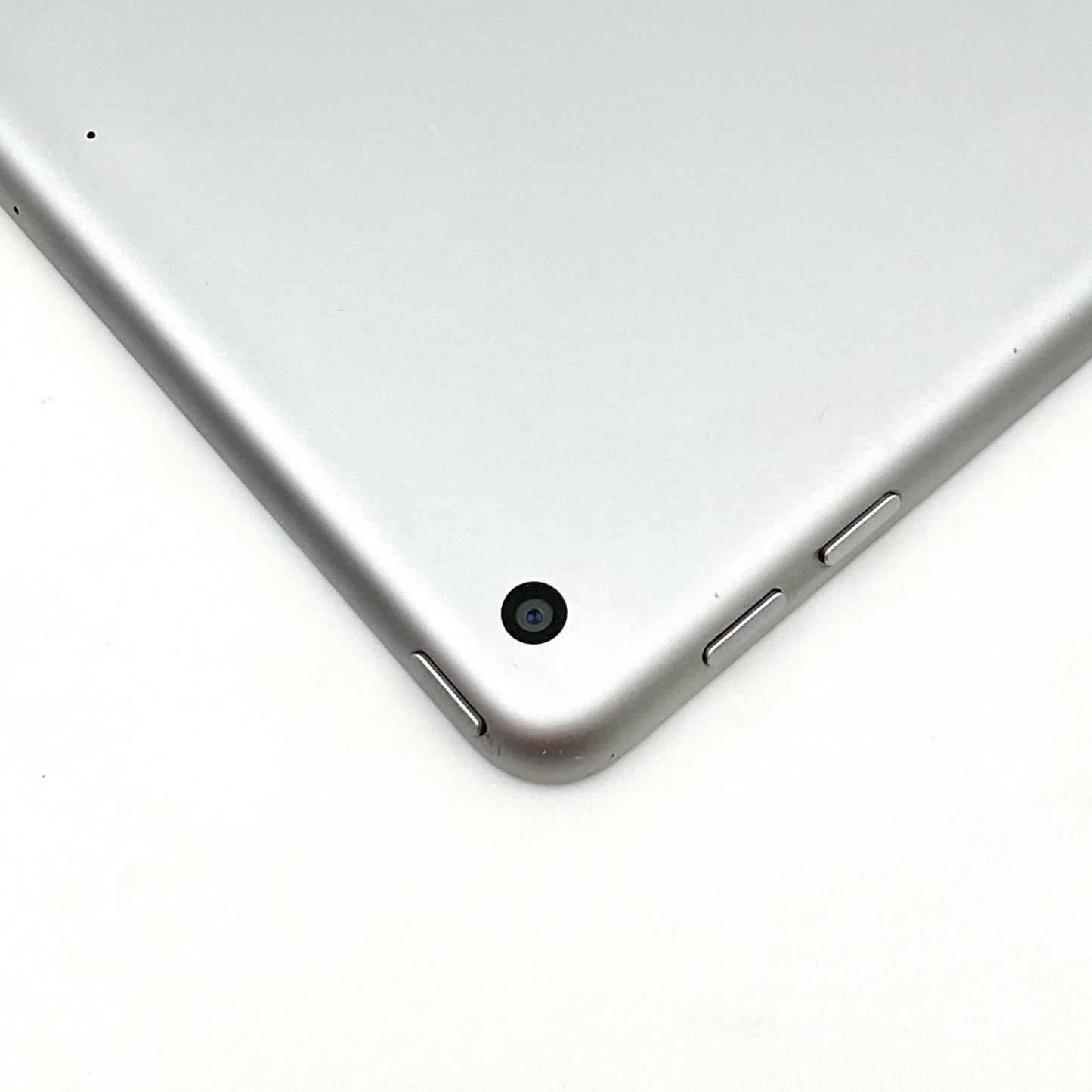 【最速発送】Apple iPad iPad 9.7インチ 第6世代 32GB スペースグレイ Wi-Fi【難有】