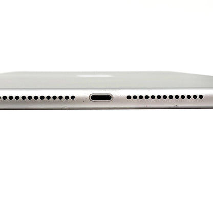 【最速発送】Apple iPad iPad 9.7インチ 第6世代 32GB スペースグレイ Wi-Fi【難有】