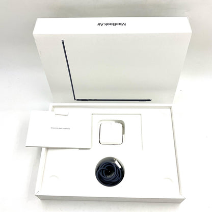 【全額返金保証】【最速発送】Apple MacBook Air 13インチ 2024 Apple M3 8GB SSD 256GB ミッドナイト 100% 美品 動作確認済