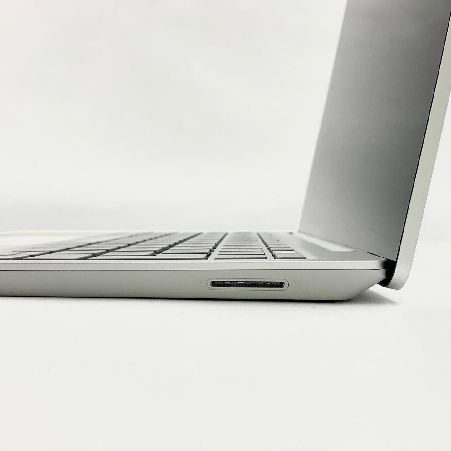 【全額返金保証】【最速発送】Microsoft Surface Laptop Go 2 2013 11th Gen Intel(R) Core(TM) i5-1135G7 @ 2.40GHz 2.42GHz 8GB SSD 128GB 93.1% 超美品 動作確認済