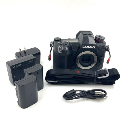 【全額返金保証】【最速発送】Panasonic デジタル一眼 LUMIX DC-G9 ボディ ブラック 超美品 動作確認済