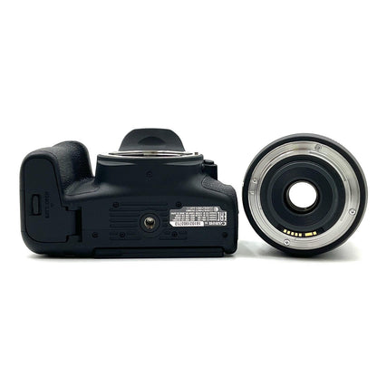 【全額返金保証】【最速発送】Canon デジタル一眼 EOS 9000D EF-S18-135 IS USM レンズキット　 ブラック 美品 動作確認済