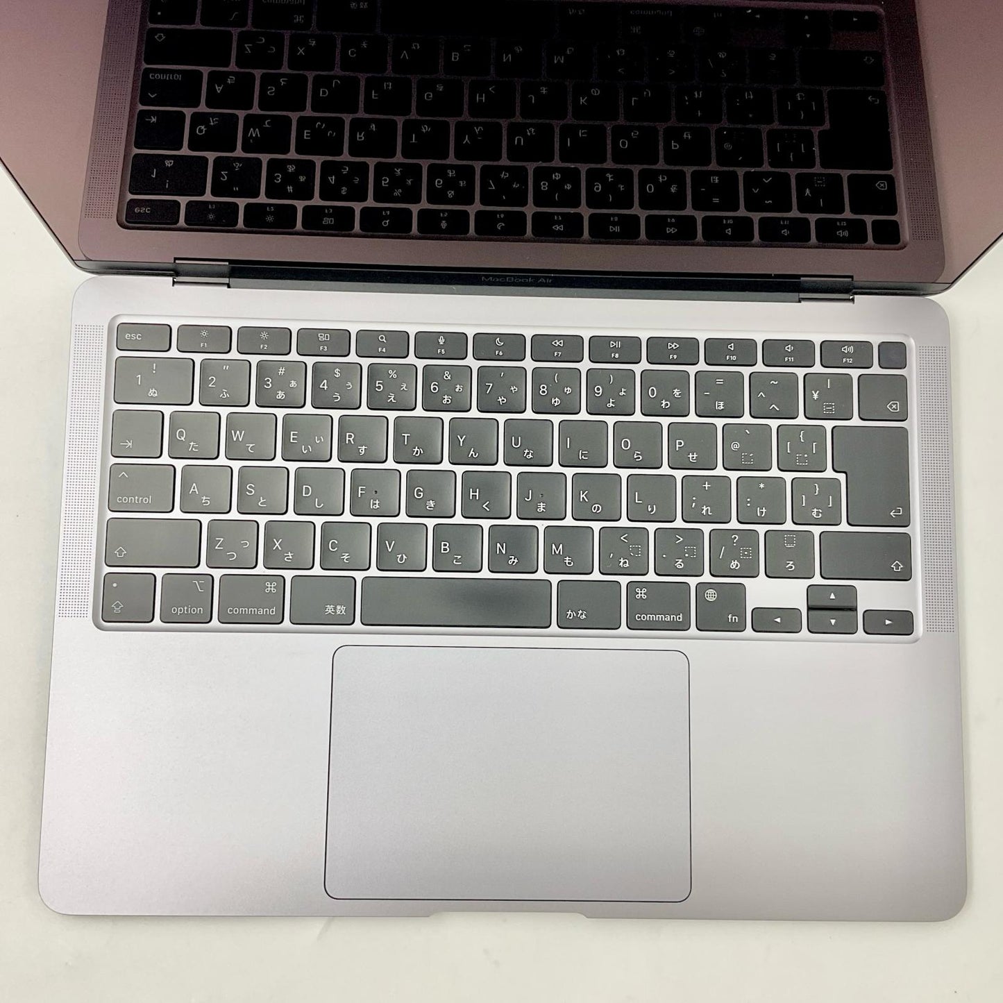 【全額返金保証】【最速発送】Apple MacBook Air 13.3インチ 2020 Apple M1 8GB SSD 256GB スペースグレイ 96% 美品 動作確認済