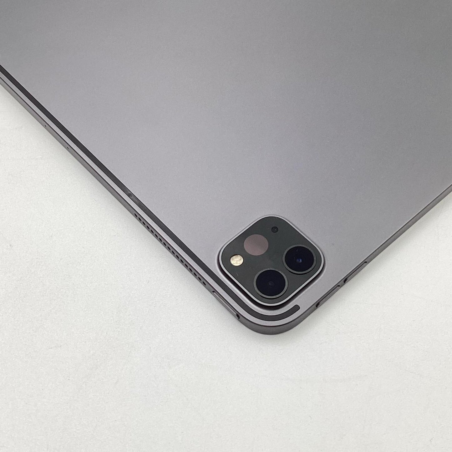 【全額返金保証】【最速発送】Apple iPad iPad Pro 12.9インチ 第4世代 256GB スペースグレイ Wi-Fi 動作確認済