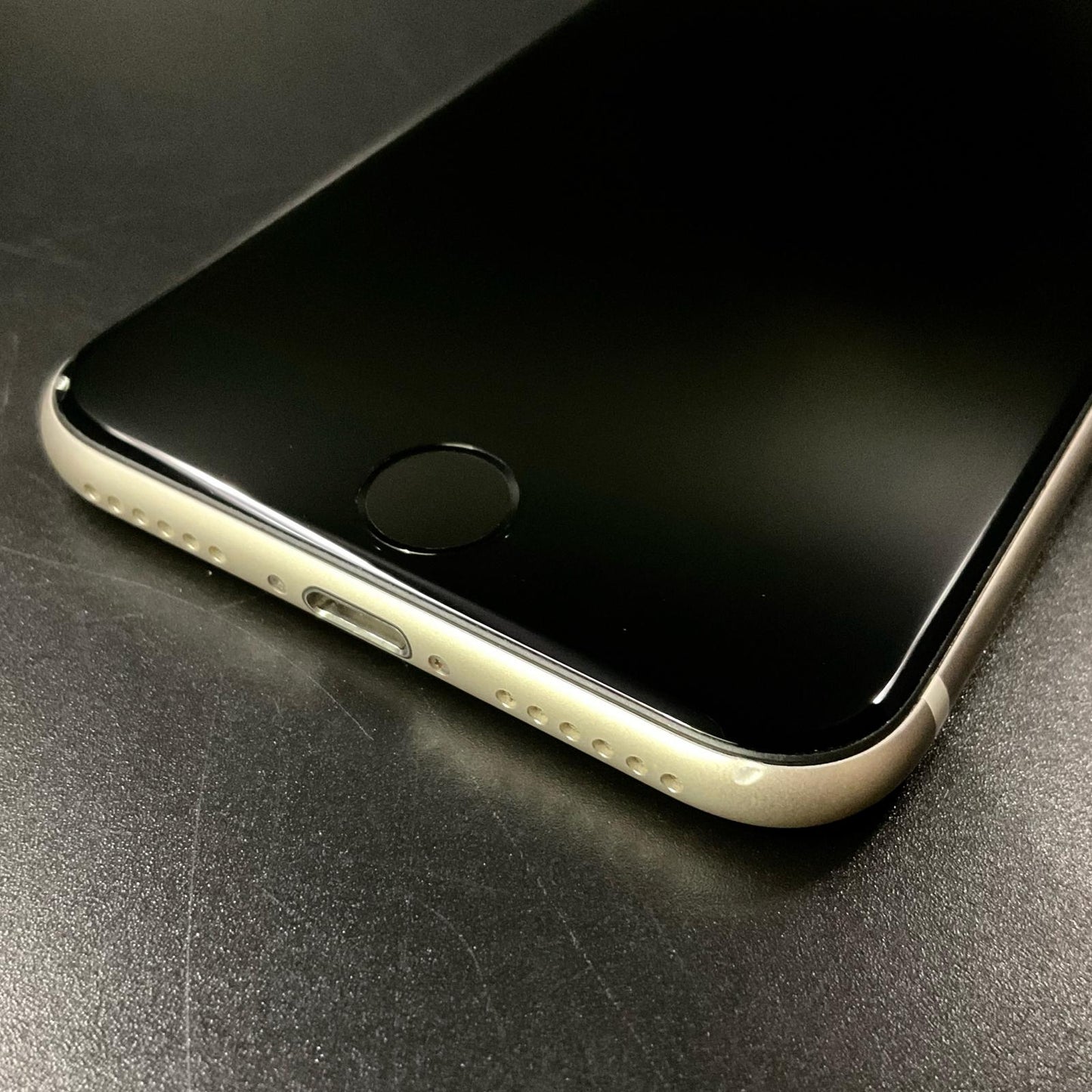 【全額返金保証】【最速発送】Apple iPhone iPhone SE（第3世代） 64GB スターライト 楽天モバイル 白ロム 動作確認済 82%