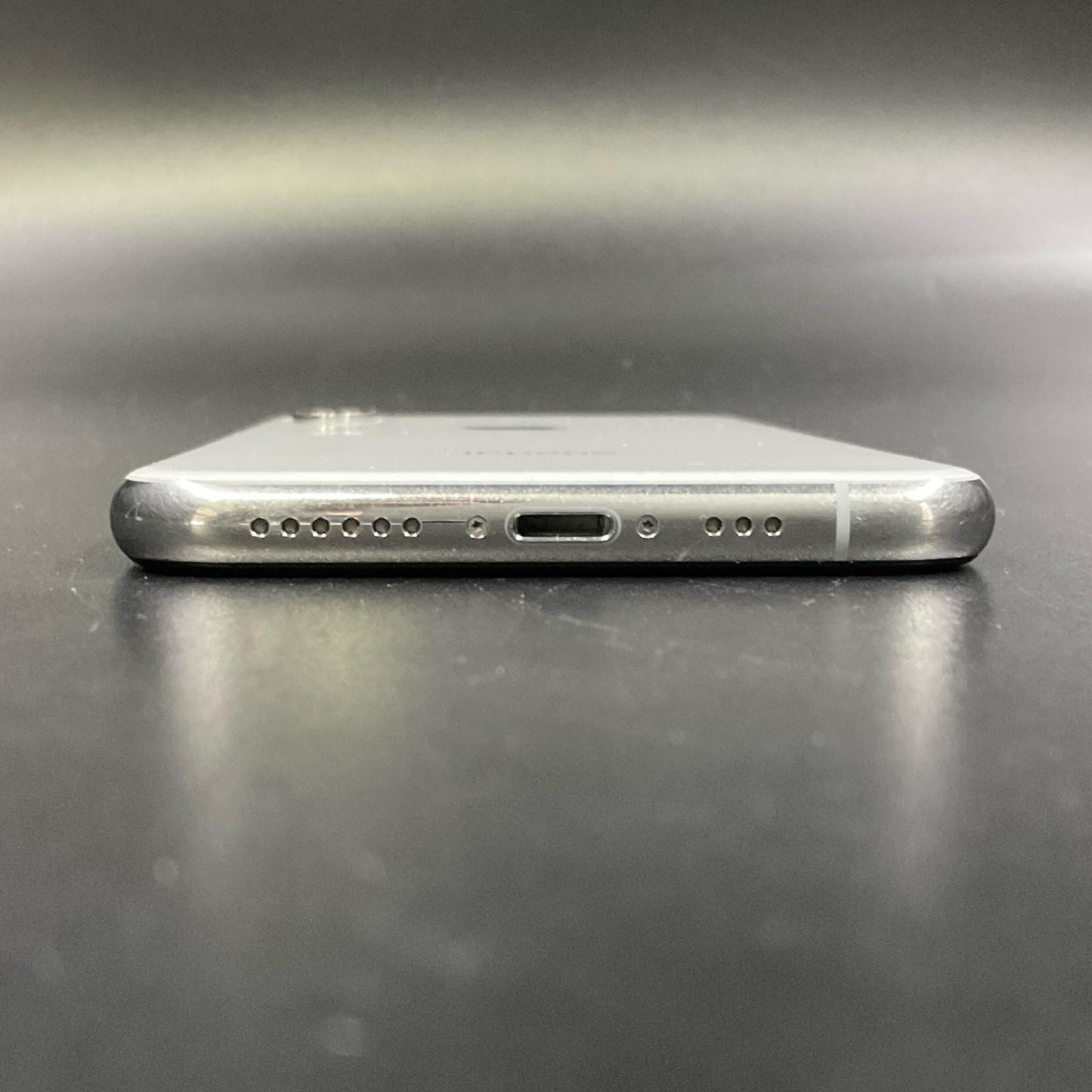 【全額返金保証】【最速発送】Apple iPhone iPhone XS 64GB シルバー SIMフリー 動作確認済 87%
