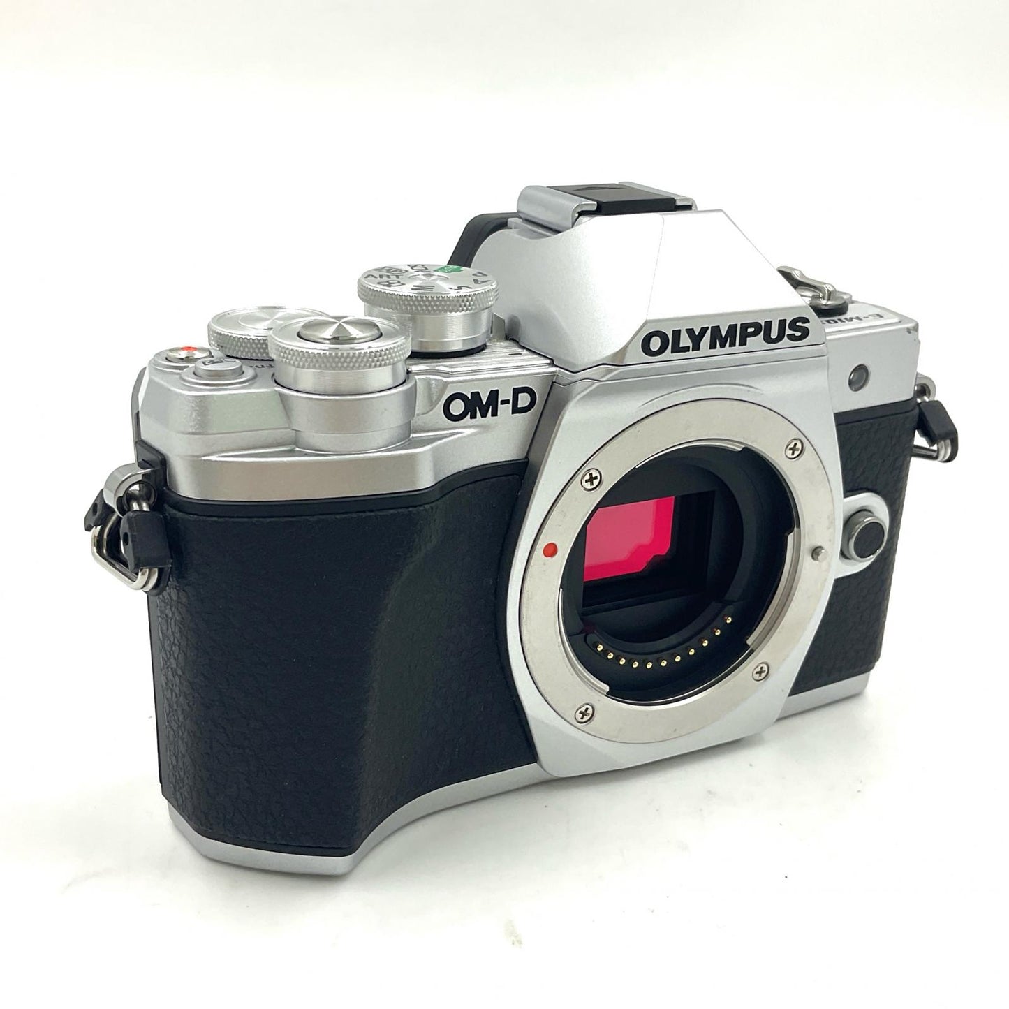 【全額返金保証】【最速発送】OLYMPUS デジタル一眼 OM-D E-M10 Mark III ボディ [シルバー] 動作確認済