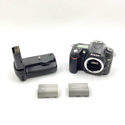 【全額返金保証】【最速発送】Nikon デジタル一眼 D90 ボディ MB-D80 バッテリーパック付 ブラック 動作確認済