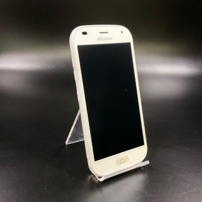 【全額返金保証】【最速発送】富士通 らくらくスマートフォン 32GB ホワイト docomo F-42A 白ロム 動作確認済