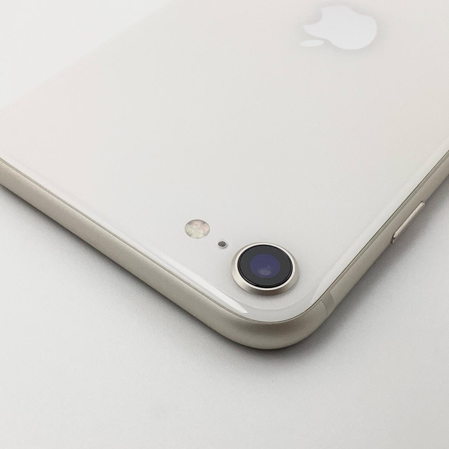 【全額返金保証】【最速発送】Apple iPhone iPhone SE（第3世代） 256GB スターライト SIMフリー 白ロム 超美品 動作確認済 100%