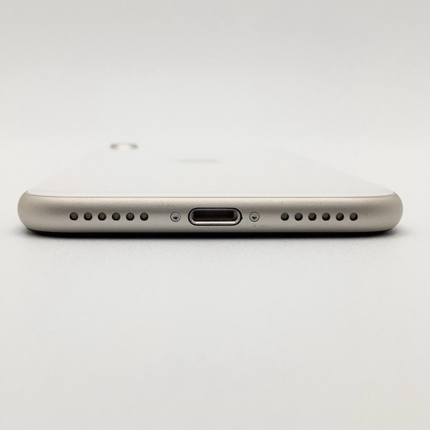 【全額返金保証】【最速発送】Apple iPhone iPhone SE（第3世代） 256GB スターライト SIMフリー 白ロム 超美品 動作確認済 100%