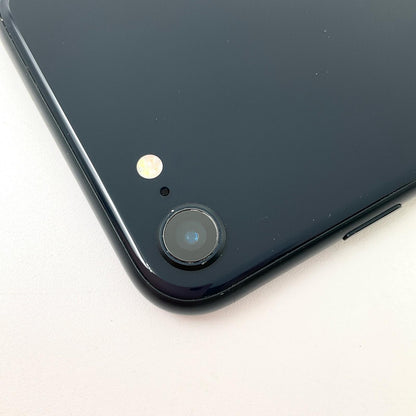 【全額返金保証】【最速発送】Apple iPhone iPhone SE（第3世代） 64GB ミッドナイト docomo 白ロム 動作確認済 94%