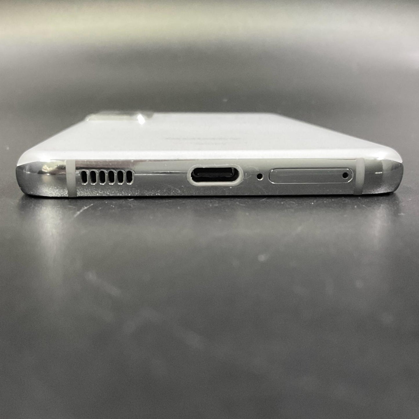 【全額返金保証】【最速発送】SAMSUNG Galaxy S21 5G 256GB ファントムホワイト au SCG09 白ロム 動作確認済