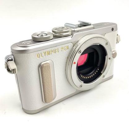 【最速発送】OLYMPUS デジタル一眼 PEN E-PL8 ボディ ホワイト【難有】