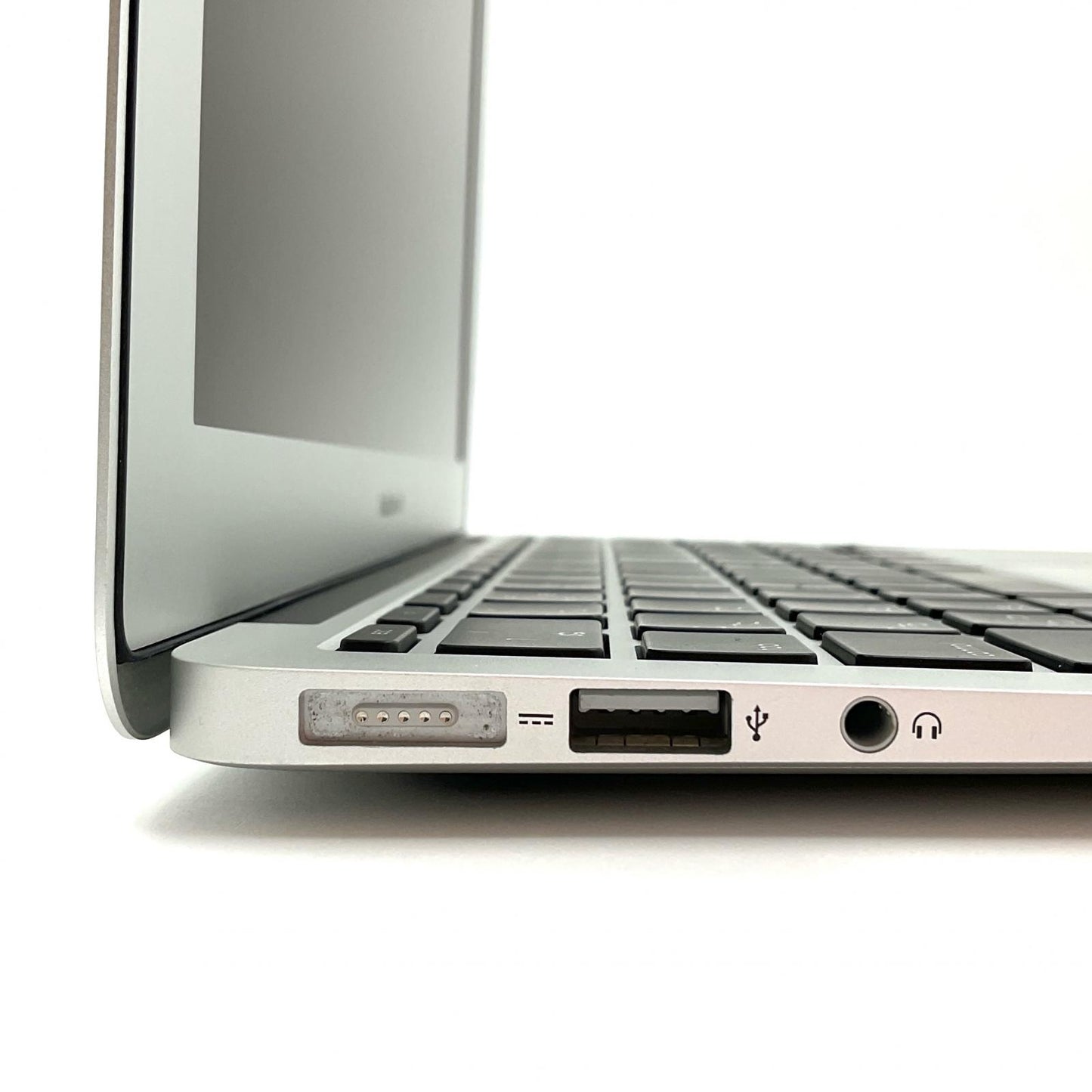 【全額返金保証】【最速発送】Apple MacBook Air 11.6インチ 2014 Intel Core i5 1.4GHz 4GB SSD 128GB シルバー 90.9% 動作確認済