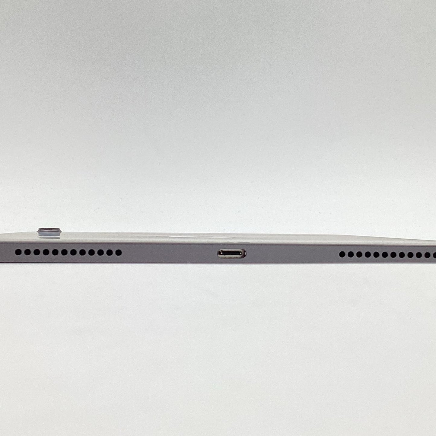 【全額返金保証】【最速発送】Apple iPad Air 10.9インチ 第5世代 256GB スペースグレイ Wi-Fi 超美品 動作確認済