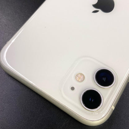 【全額返金保証】【最速発送】Apple iPhone iPhone 11 128GB ホワイト au 白ロム 動作確認済 71%