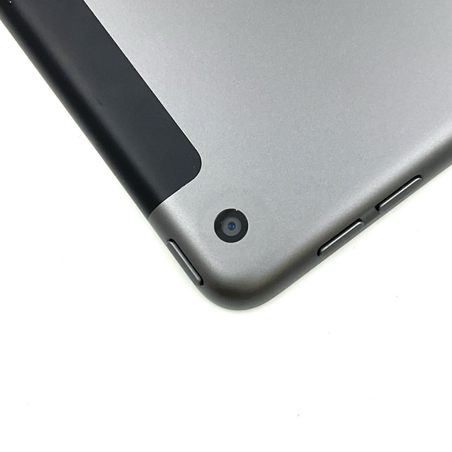 【全額返金保証】【最速発送】Apple iPad iPad 10.2インチ 第8世代 32GB スペースグレイ WiFi+Cellular au 白ロム 動作確認済