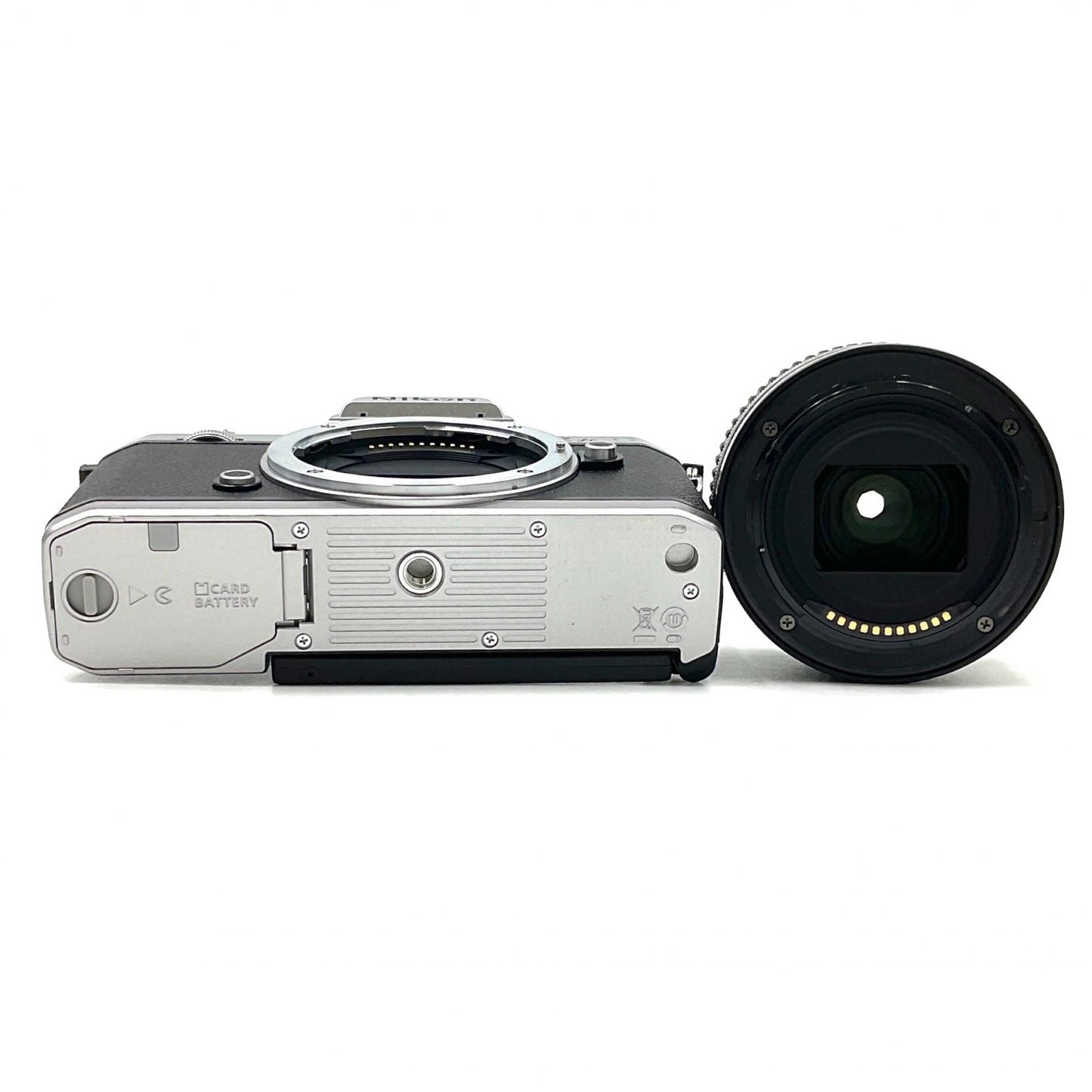 【全額返金保証】【最速発送】Nikon デジタル一眼 Z fc 28mm f/2.8 Special Edition キット [シルバー] 美品 動作確認済