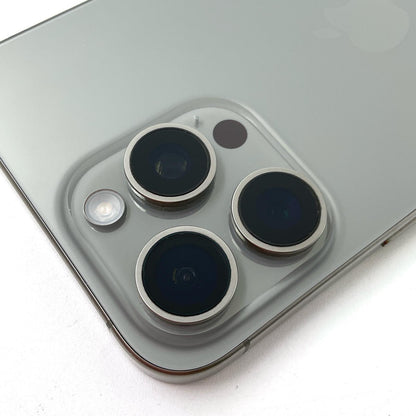 【全額返金保証】【最速発送】Apple iPhone iPhone 15 Pro Max 256GB ナチュラルチタニウム au 動作確認済 88%