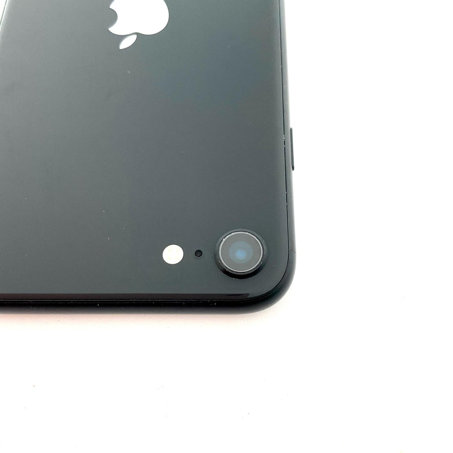 【全額返金保証】【最速発送】Apple iPhone iPhone SE（第2世代） 128GB ブラック SIMフリー 動作確認済 77%